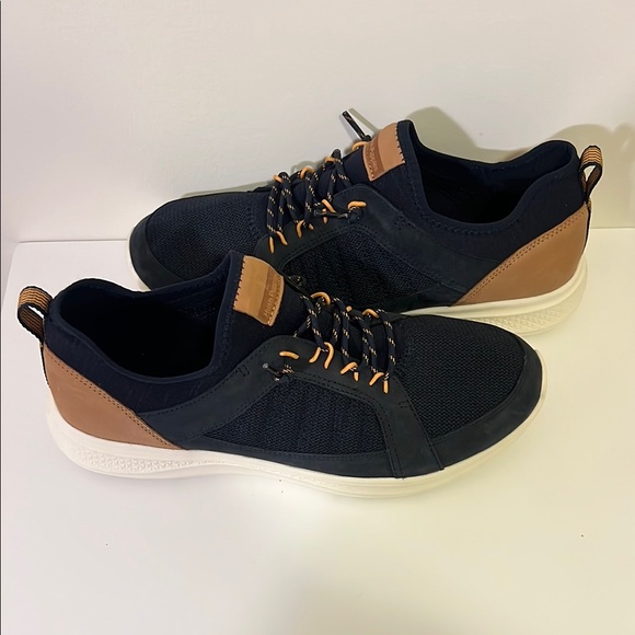 Hush Puppies Other - Hush Puppies Mens Navy Sneaker, Men’s 10.5